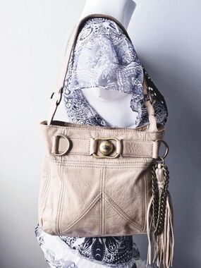 Vintage y2k Juicy Couture tan leather purse with gold/brass chain & tassel